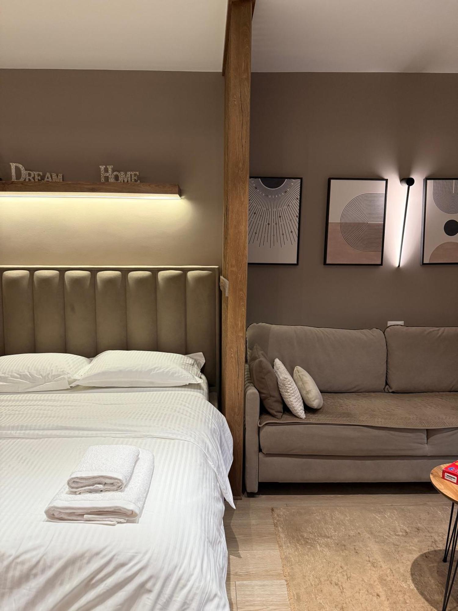 4Seasonsgea , Deluxe Studio , City Centre , Tirana Kültér fotó